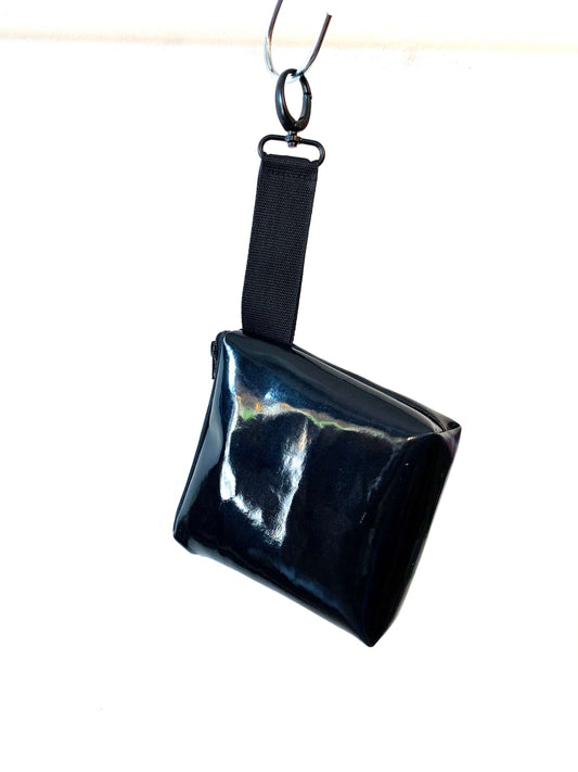 ארנק בנוני - מחברים & תולים- שחור