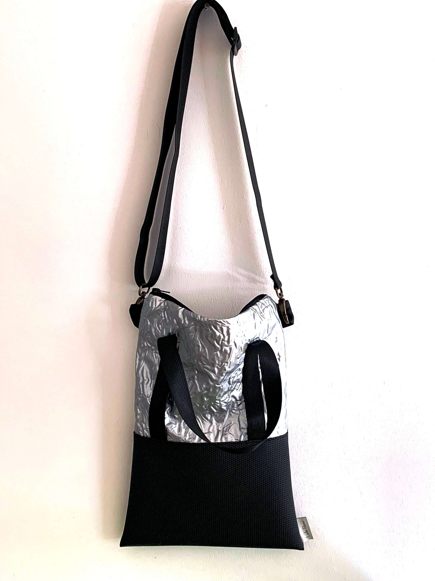 TYVEK & שחור | BICOLOR SIZE M| תיק צד