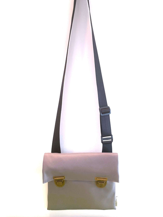 תיק דואר -שחור & לבן |SIZE M תיק צד|