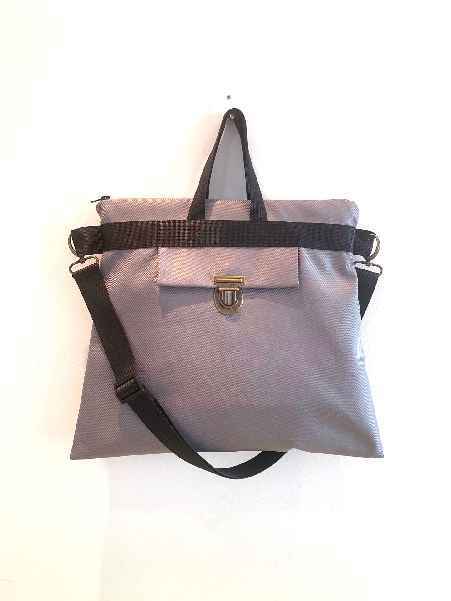 L SIZE -תיק פורטפוליו שחור