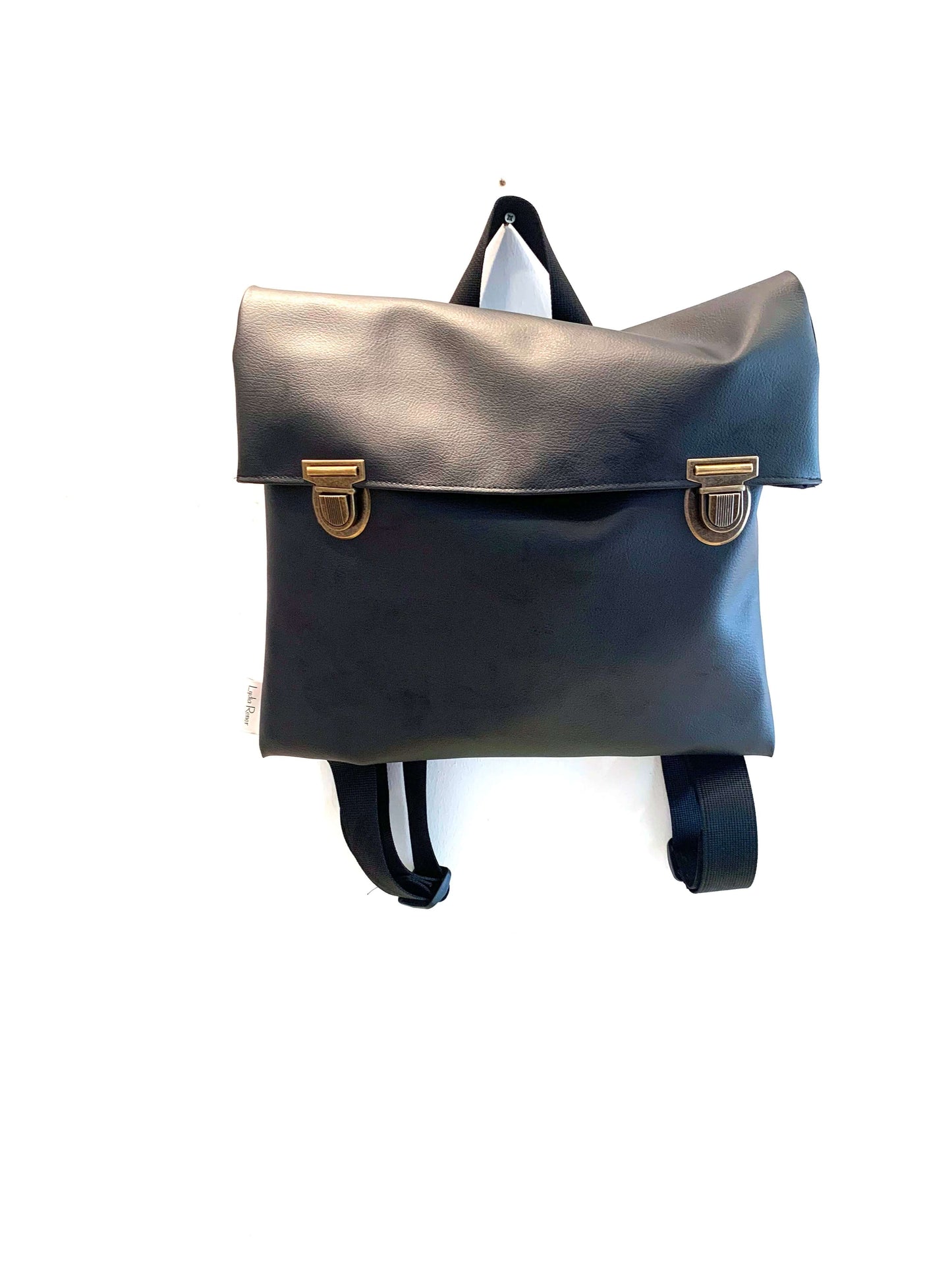 שחור - |SIZE M- תיק גב מלבני לרוחב|